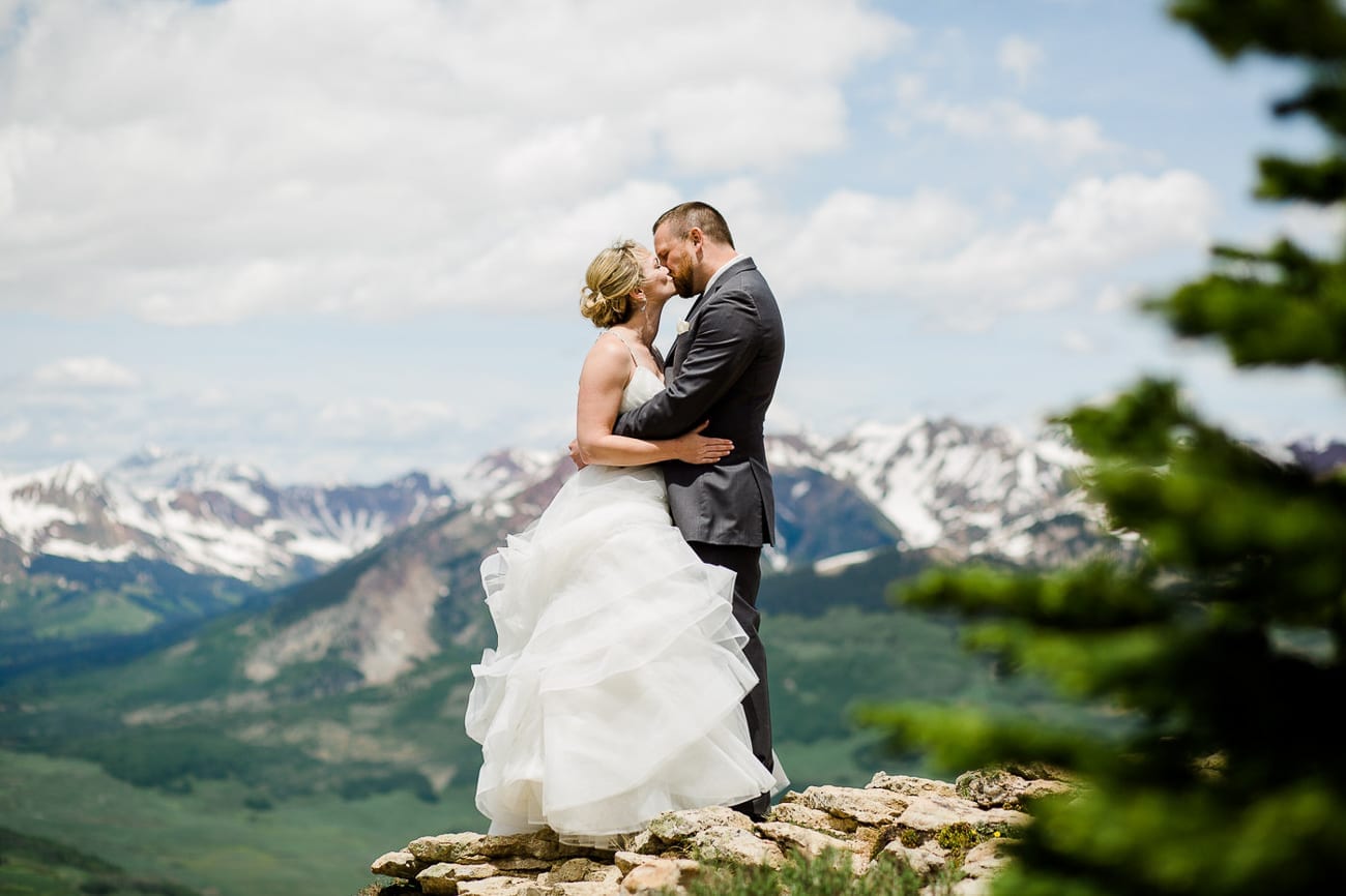 Colorado wedding venues with mountain views