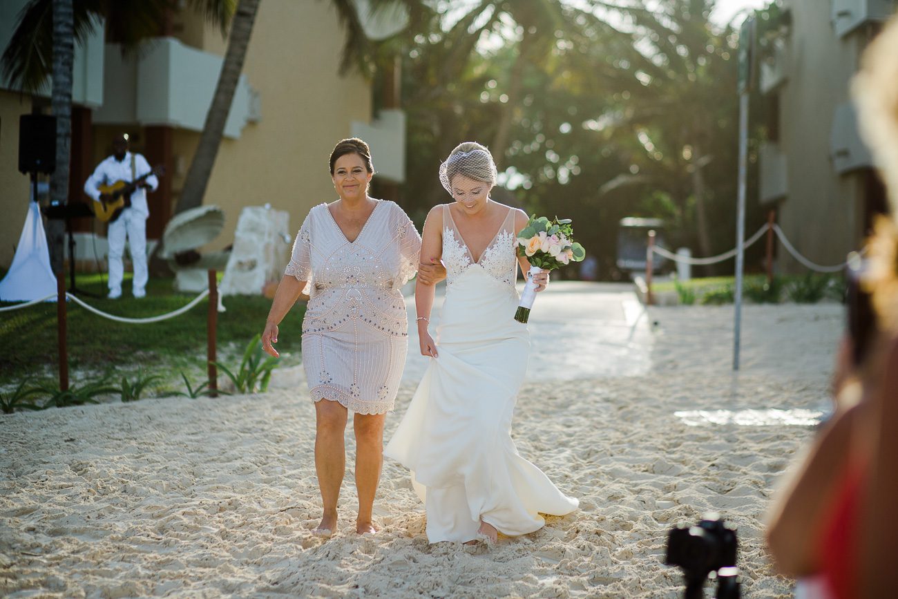 Now Sapphire Riviera Cancun Beach Wedding