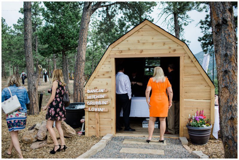 Backyard wedding reception ideas