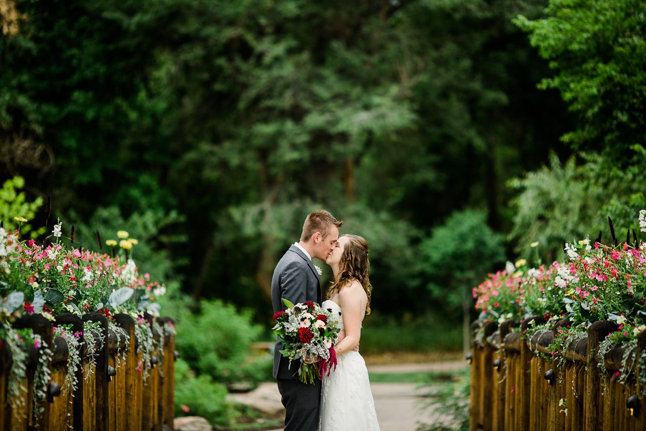 Denver Botanic Gardens Chatfield Wedding Photo