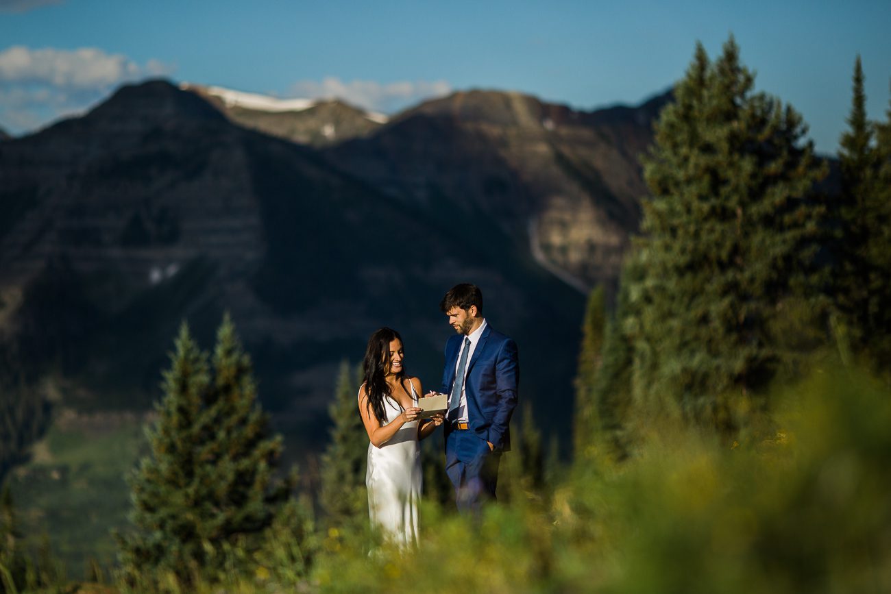 Elopement ceremony in the mountains