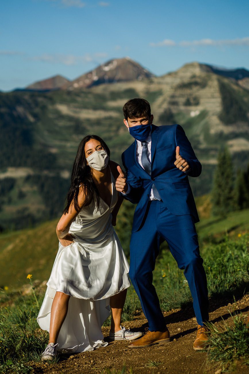 Funny wedding photos with masks and Covid