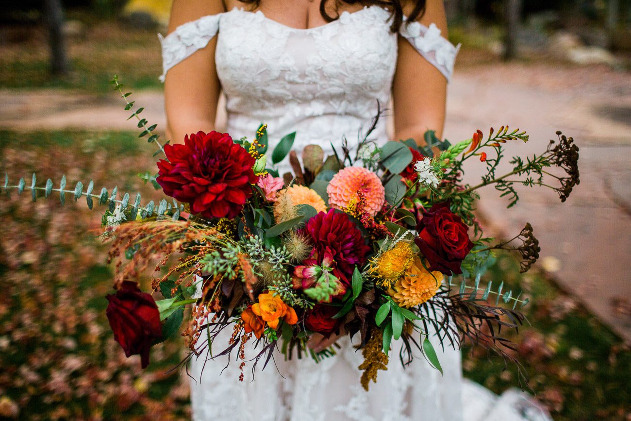 Fall wedding bouquet for the bride