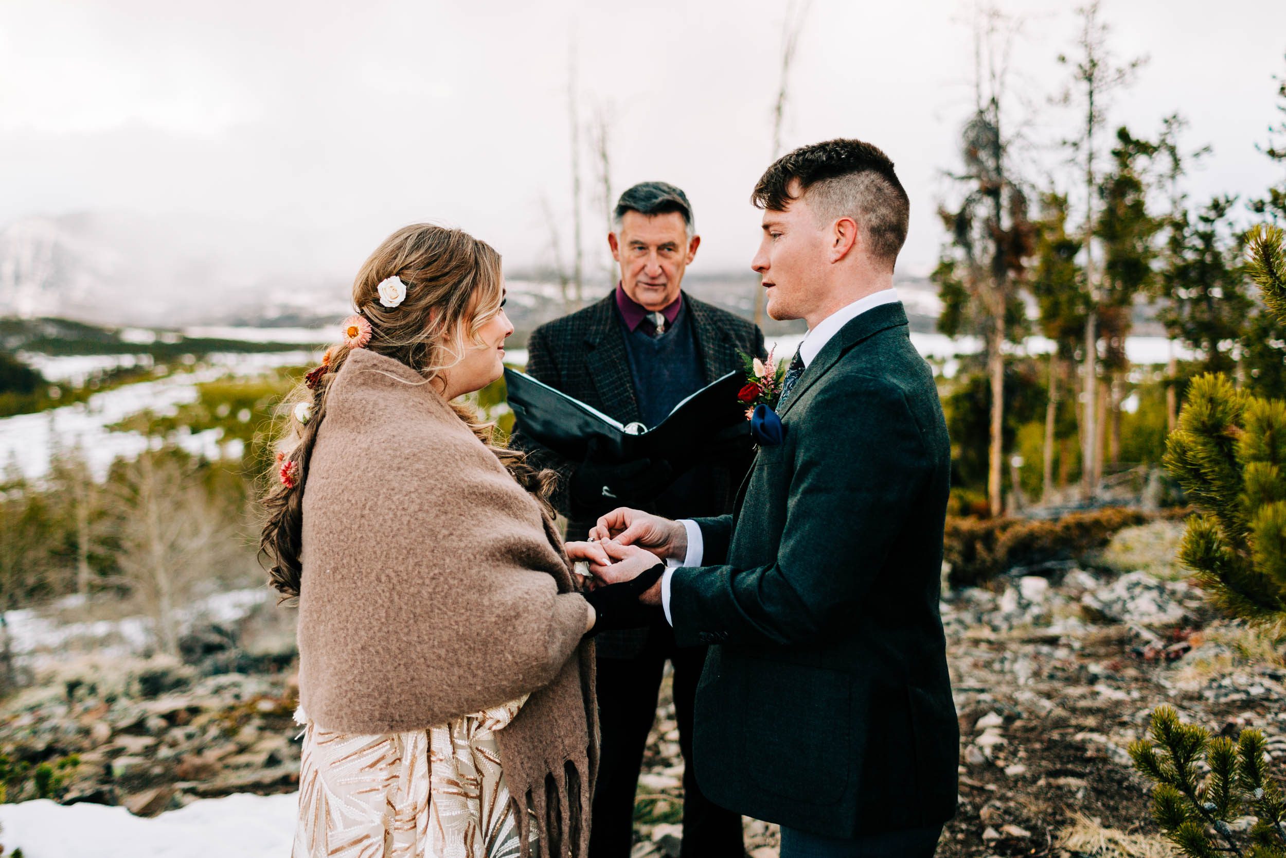 exchanging rings at elopement