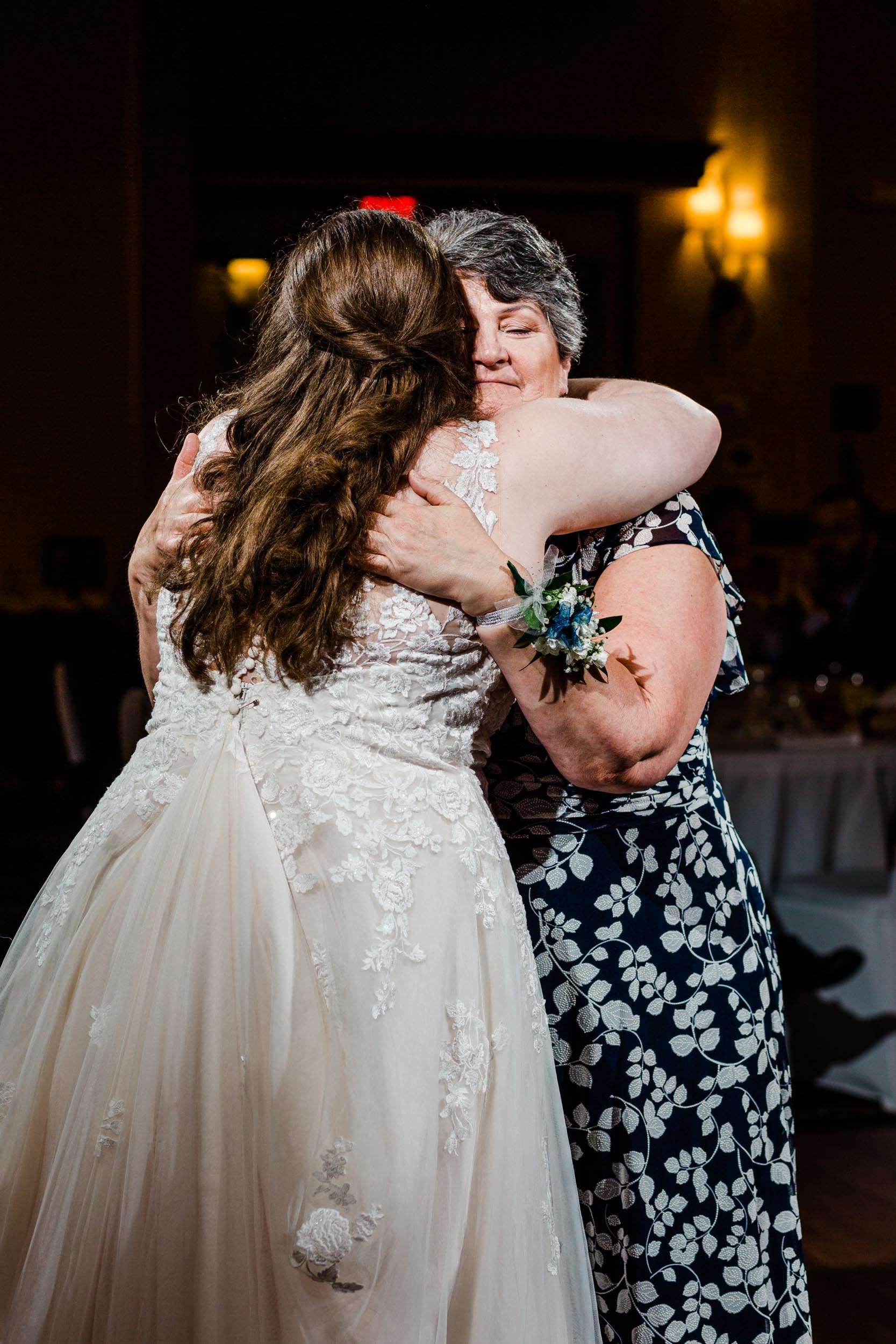 Mother daughter dance at wedding