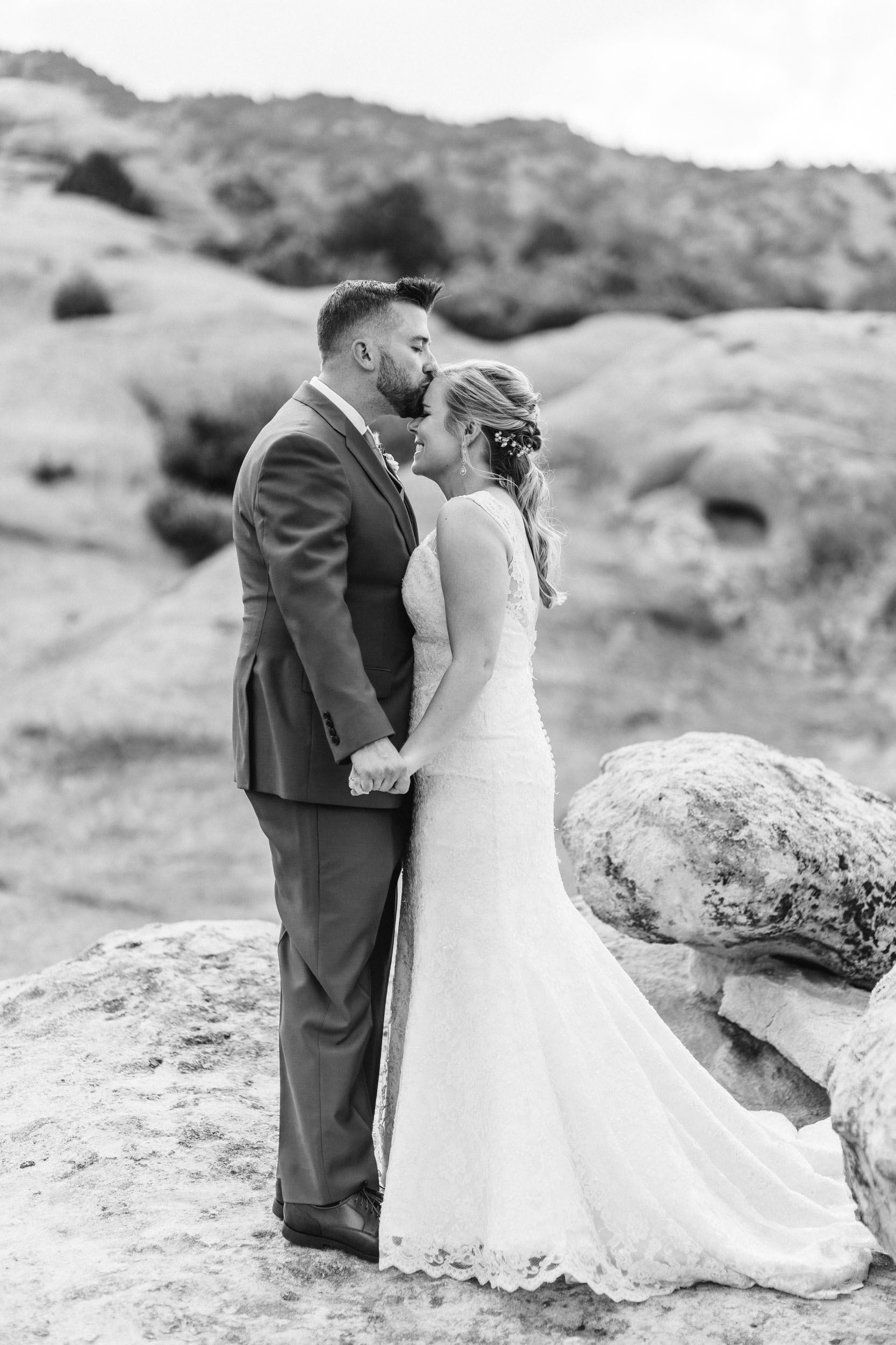 red rocks country club wedding photo