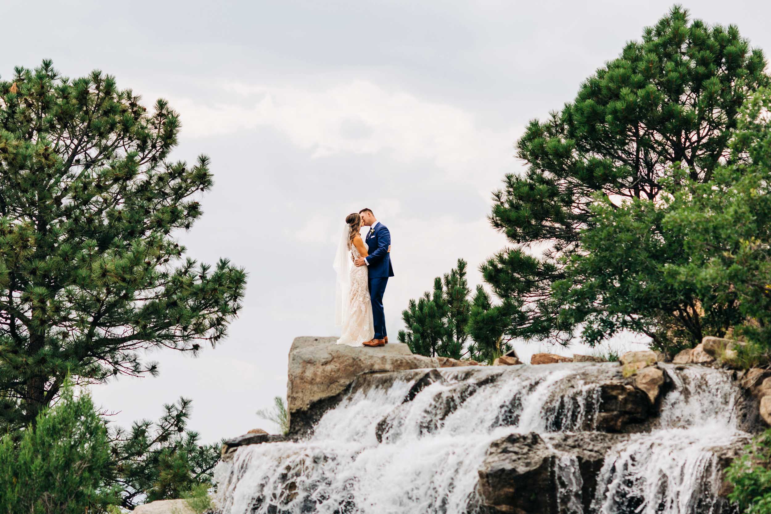 sanctuary golf course wedding photo by Shea McGrath Photography colorado wedding photographers