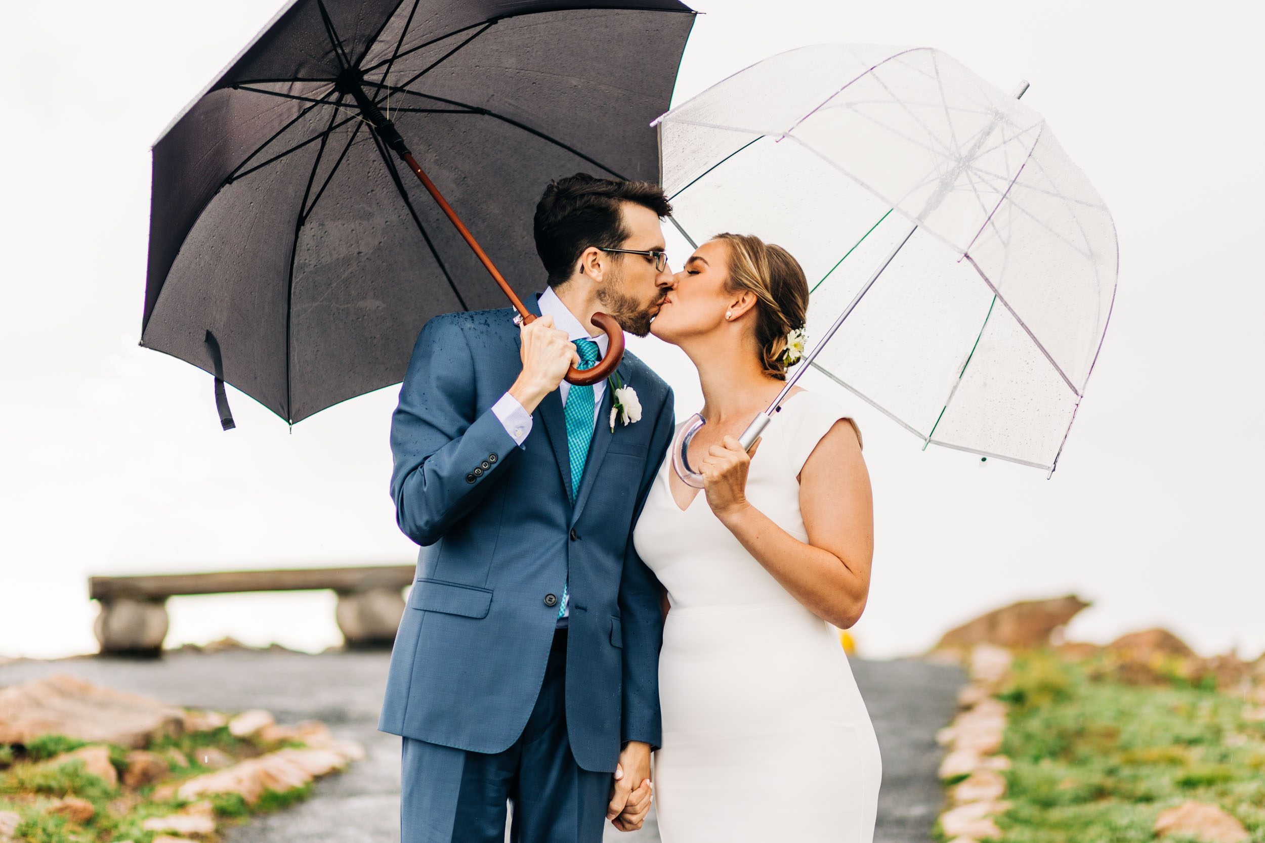 rainy wedding day photo ideas