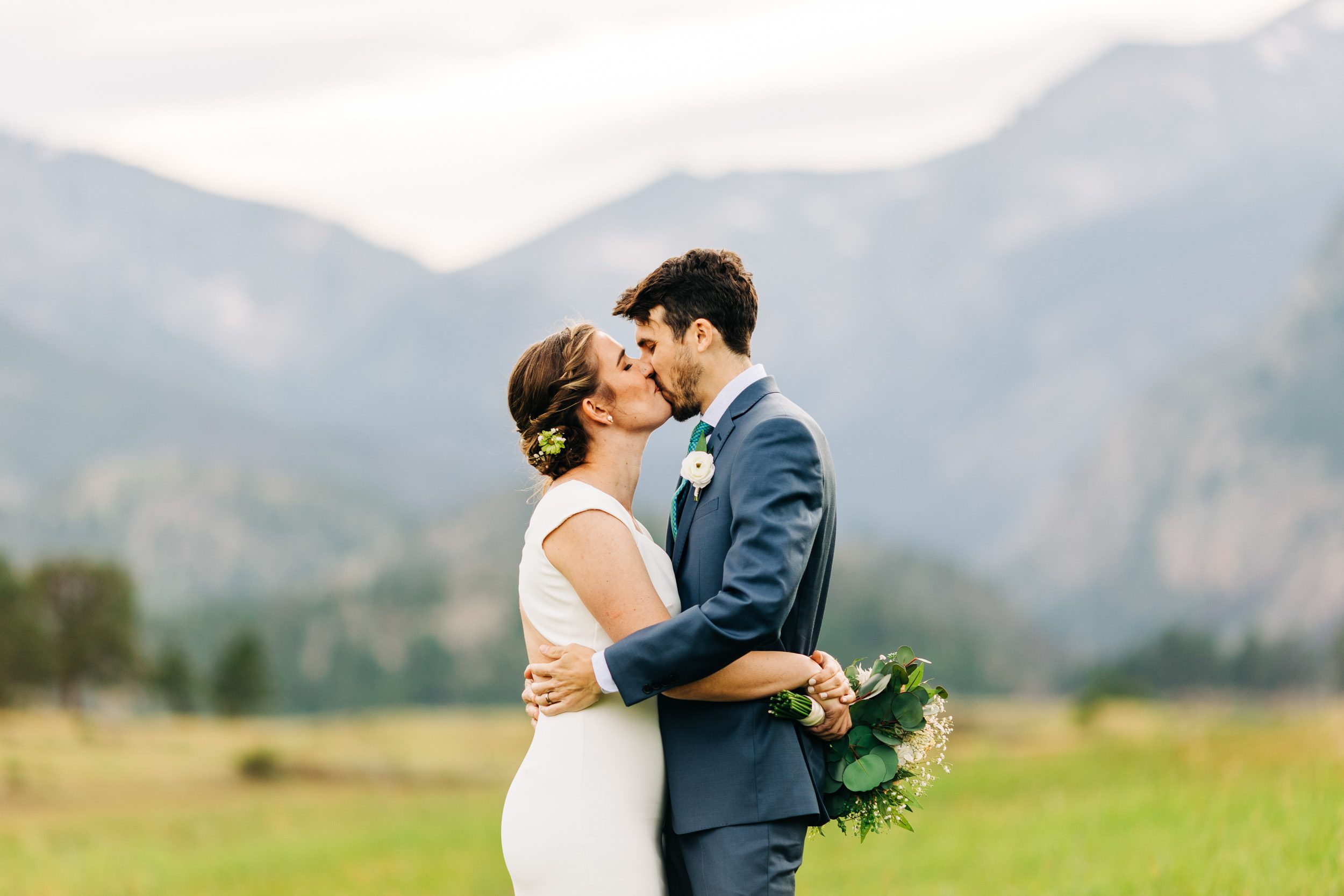 Moraine Park wedding photos in RMNP by Shea McGrath Photography Colorado Wedding Photographers