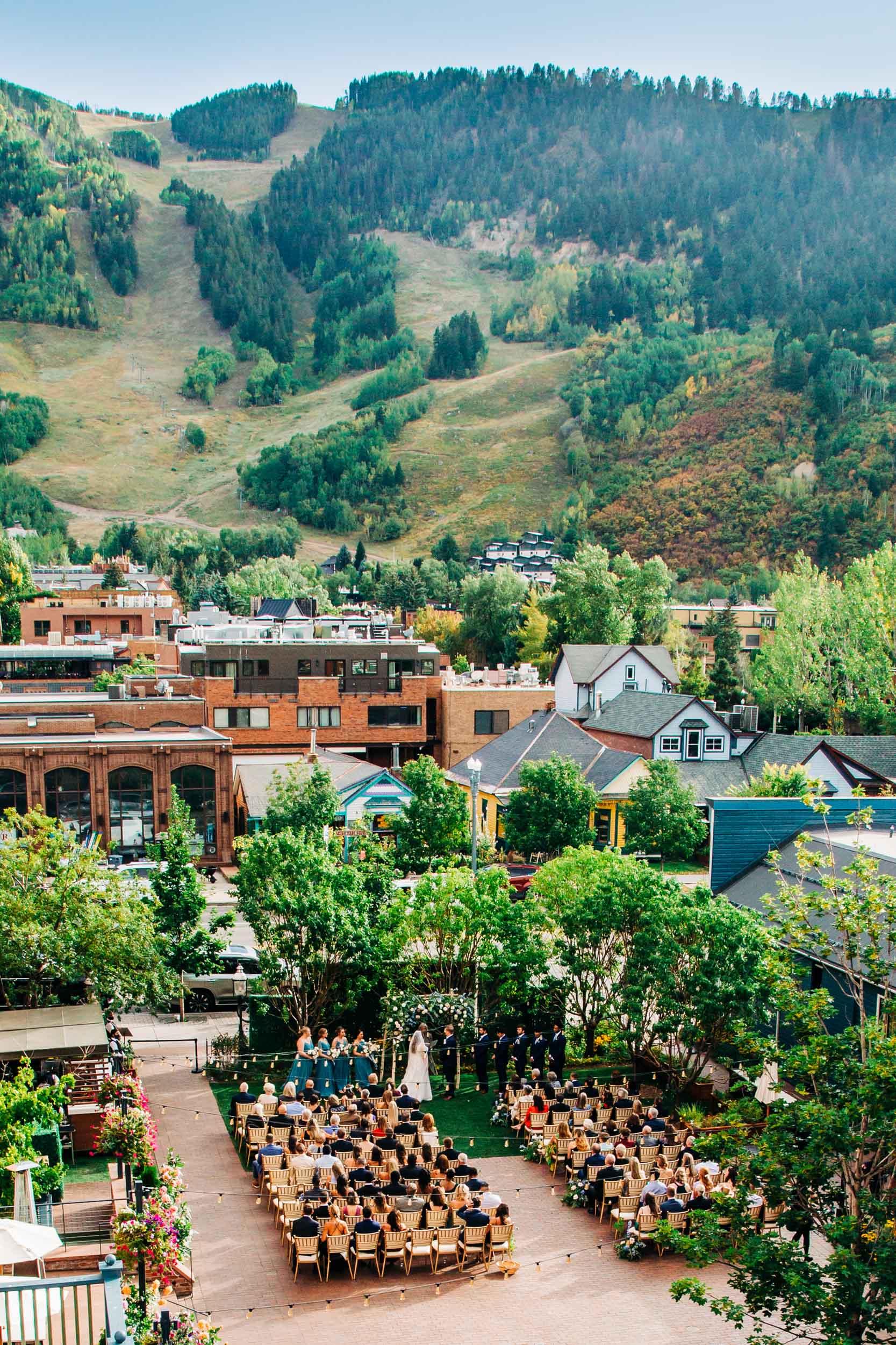 Hotel Jerome wedding ceremony