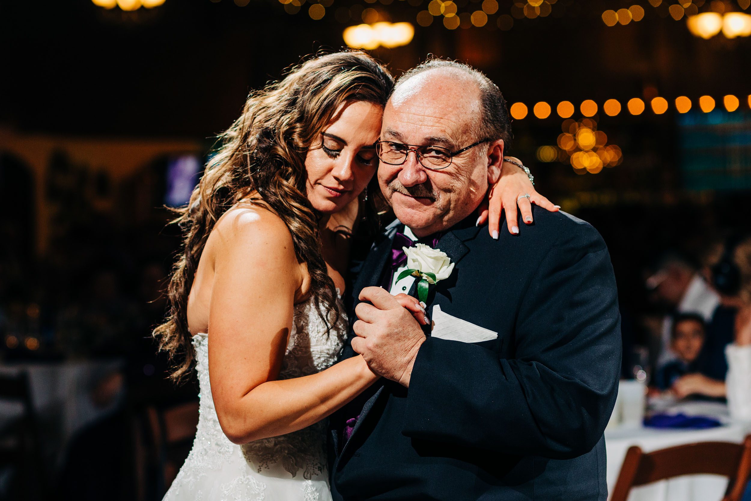 father daughter dance at wedding