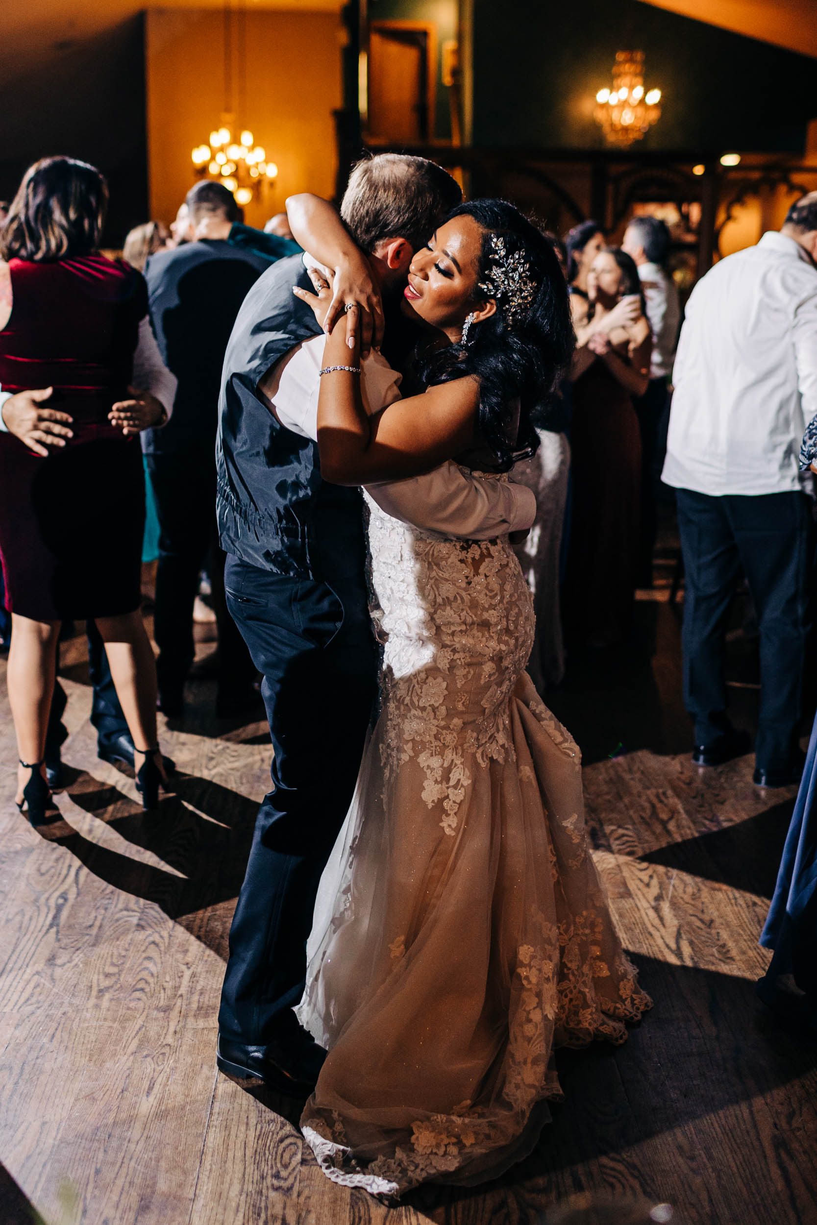 couple dancing at wedding reception at lionsgate event center