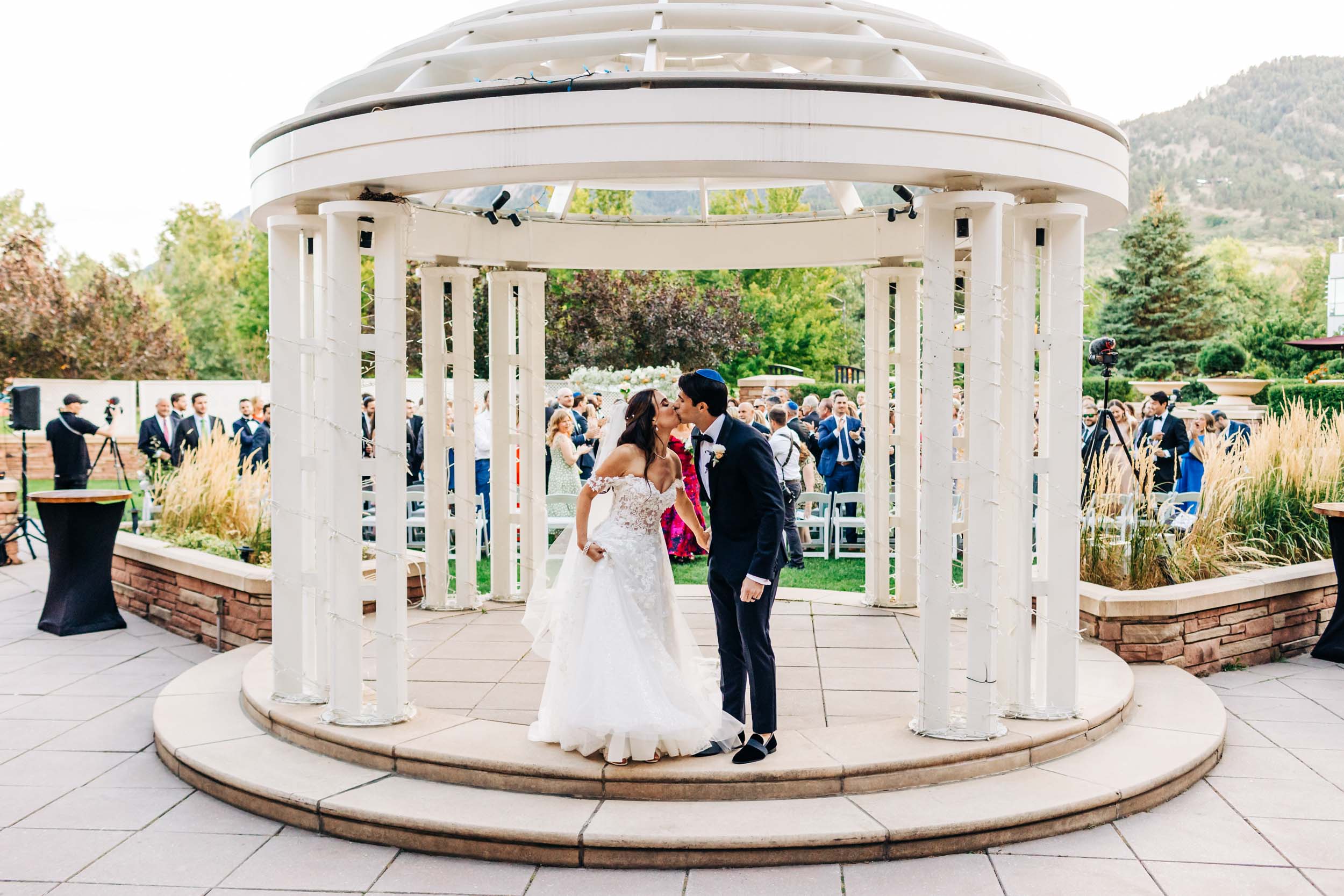 St Julien hotel wedding recessional