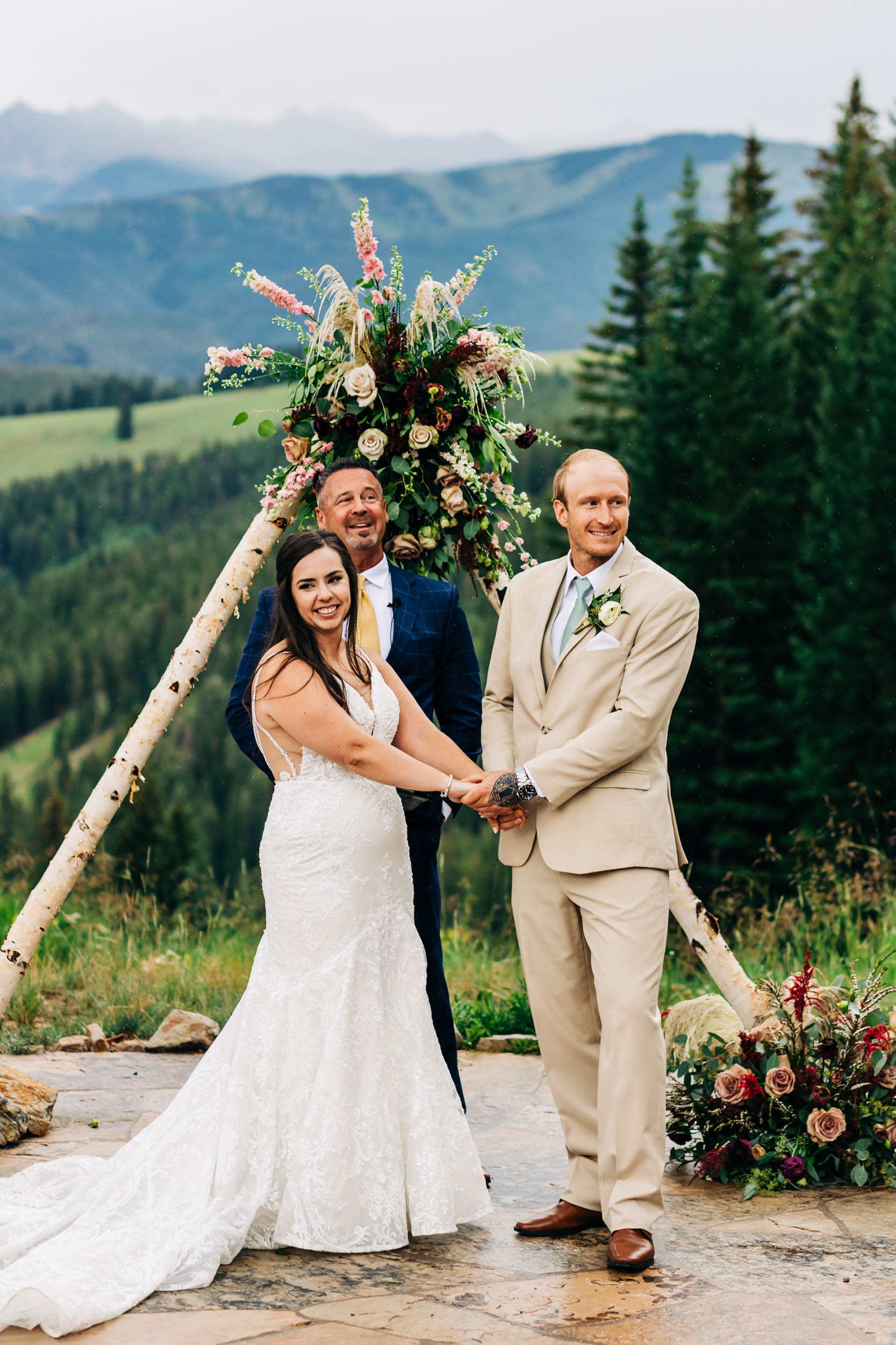 beaver creek wedding deck ceremony