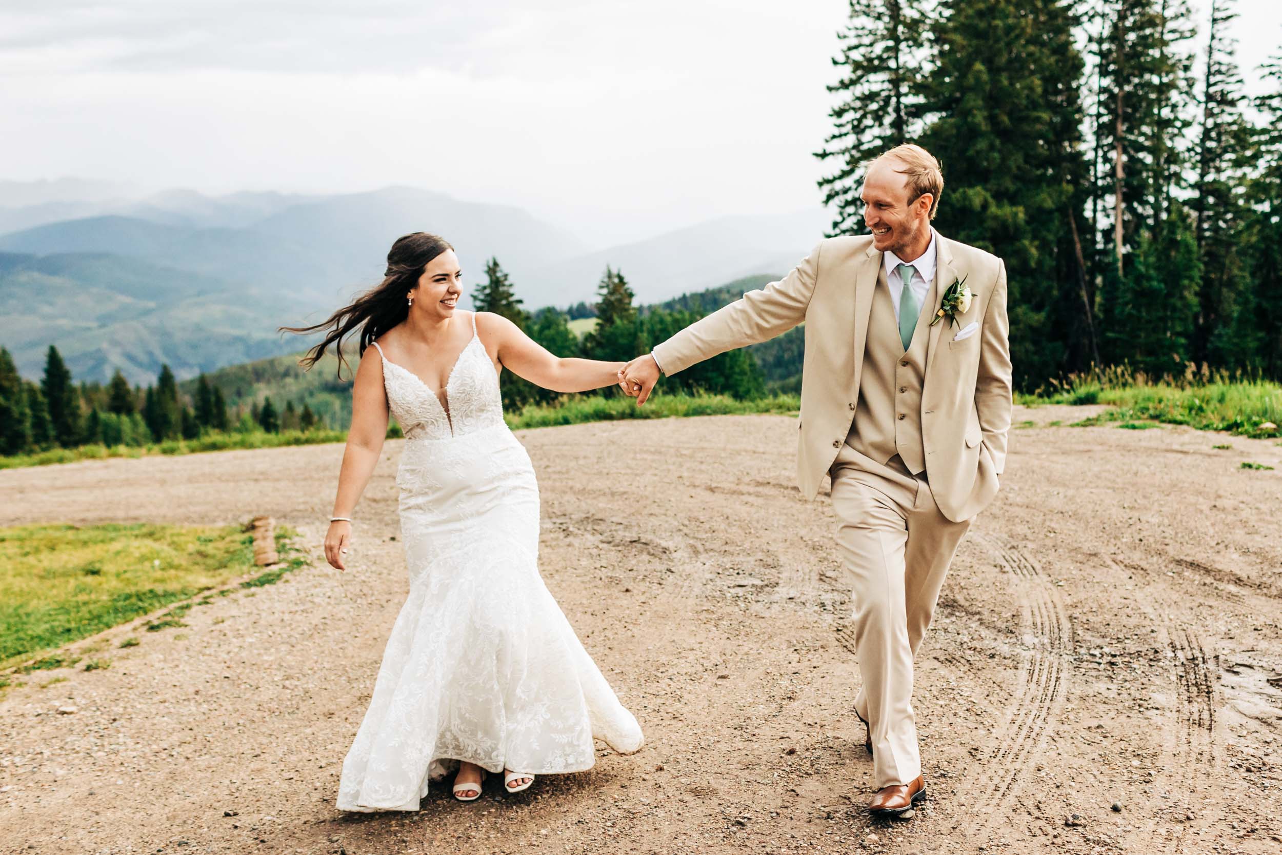 spruce saddle lodge wedding pictures