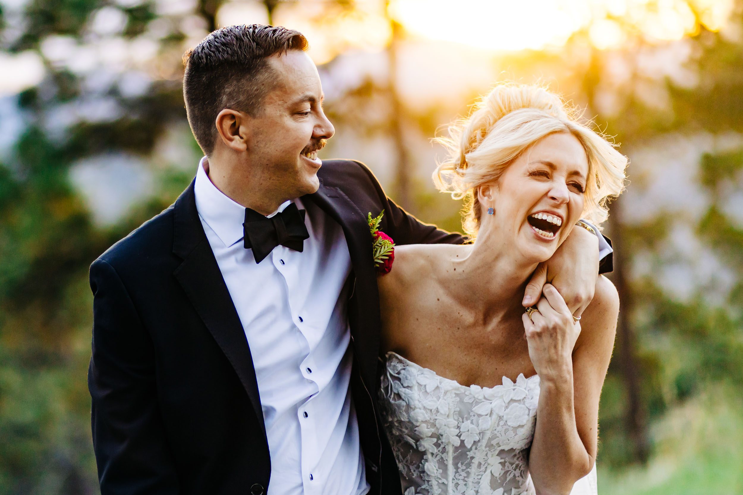 fun candid wedding photos in colorado